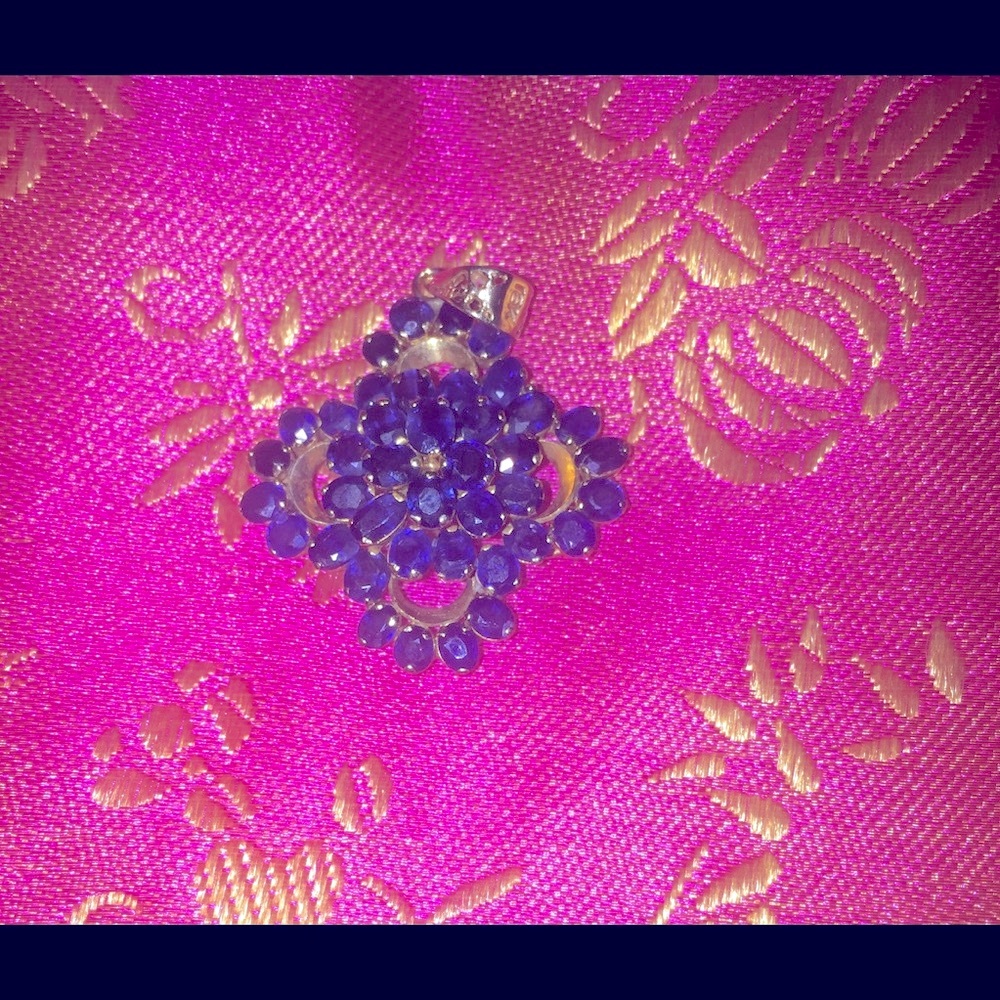 18k solid natural blue sapphire pendant